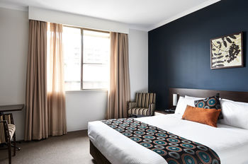175 (formerly Wesley Lodge) - Accommodation QLD 2