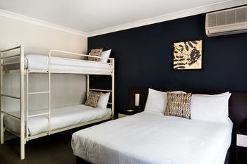175 (formerly Wesley Lodge) - Accommodation QLD 3
