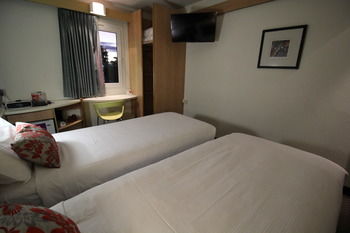 Ibis Newcastle - Accommodation QLD 15