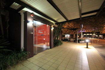 Ibis Newcastle - Accommodation QLD 16