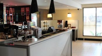 Ibis Newcastle - Accommodation QLD 20