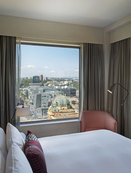 DoubleTree By Hilton Hotel Melbourne - Flinders Street - Accommodation QLD 10