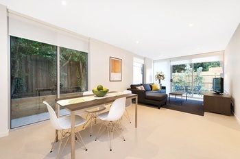Best Western Plus The Tudor-Box Hill - Accommodation QLD 11
