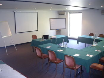 Best Western Plus The Tudor-Box Hill - Accommodation QLD 30