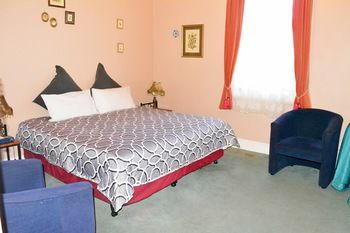 Toorak Manor - Accommodation QLD 37