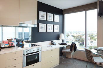 Mantra Bell City - Accommodation QLD 3