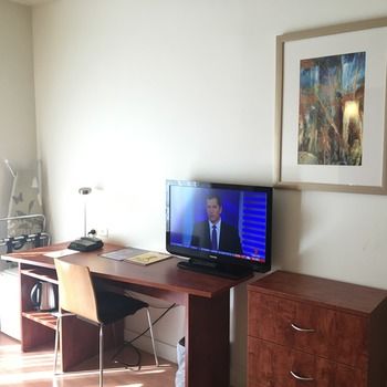 Ramada Encore Dandenong - Accommodation QLD 14