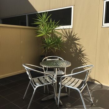 Ramada Encore Dandenong - Accommodation QLD 16