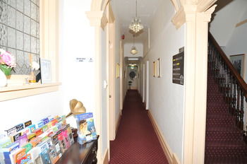 Northshore Hotel - Accommodation QLD 14