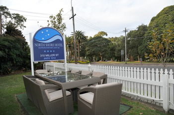Northshore Hotel - Accommodation QLD 17