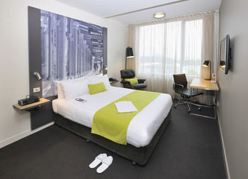 Mercure Melbourne Therry Street - Accommodation QLD 4