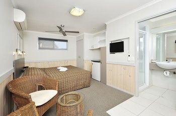 Sydney Lakeside Holiday Park - Accommodation QLD 26