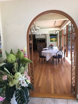 El Lago Waters Motel - Accommodation QLD 24