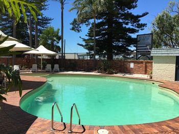 El Lago Waters Motel - Accommodation QLD 30