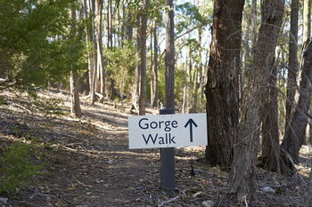 Yering Gorge Cottages By The Eastern Golf Club - Accommodation QLD 14