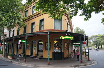 Royal Exhibition Hotel - Accommodation QLD 19