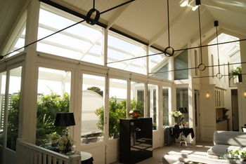 Andre's Mews Luxury Serviced Apartments - Accommodation QLD 1