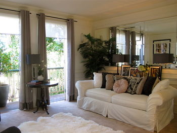 Andre's Mews Luxury Serviced Apartments - Accommodation QLD 5