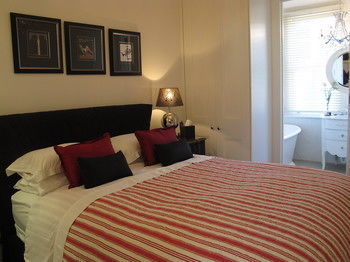 Andre's Mews Luxury Serviced Apartments - Accommodation QLD 18