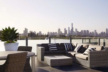 Art Series - The Olsen - Accommodation QLD 39