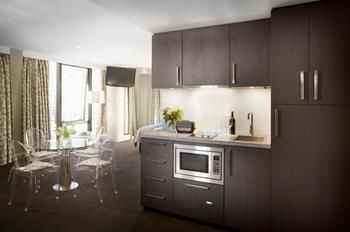 Art Series - The Olsen - Accommodation QLD 53