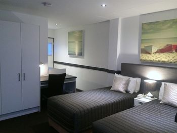 Morgans Boutique Hotel - Accommodation QLD 1