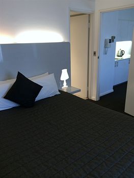 Morgans Boutique Hotel - Accommodation QLD 13