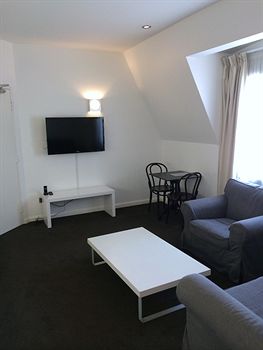 Morgans Boutique Hotel - Accommodation QLD 15