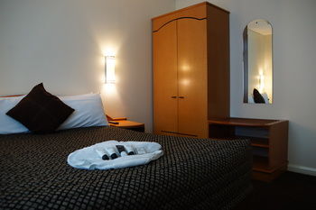 Morgans Boutique Hotel - Accommodation QLD 23