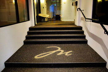 Morgans Boutique Hotel - Accommodation QLD 33