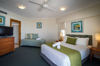 Coolum Seaside - Accommodation QLD 7