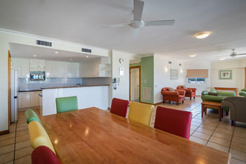 Coolum Seaside - Accommodation QLD 11