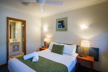 Coolum Seaside - Accommodation QLD 27