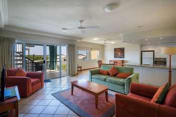 Coolum Seaside - Accommodation QLD 48