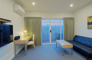Buckingham International Serviced Apartments - Accommodation QLD 17