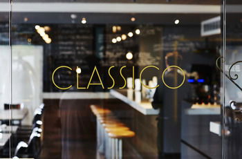 Art Series-The Blackman - Accommodation QLD 2