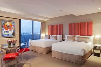 Art Series-The Blackman - Accommodation QLD 11