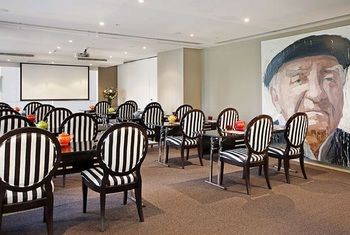 Art Series-The Blackman - Accommodation QLD 25