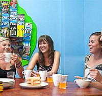 Funk House Backpackers - Accommodation QLD