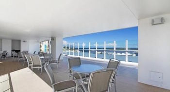OVR Caloundra - Accommodation QLD 9