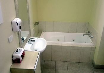 Glen Inn - Accommodation QLD 31