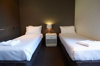 City Edge Serviced Apartments East Melbourne - Accommodation QLD 8