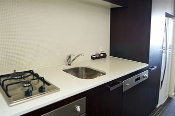 City Edge Serviced Apartments East Melbourne - Accommodation QLD 11