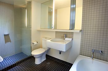 City Edge Serviced Apartments East Melbourne - Accommodation QLD 15