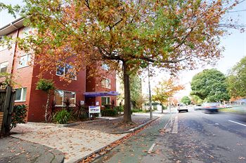 City Edge Serviced Apartments East Melbourne - Accommodation QLD 25