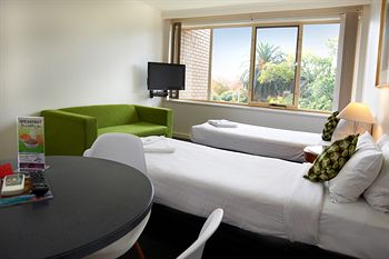 City Edge Serviced Apartments East Melbourne - Accommodation QLD 29