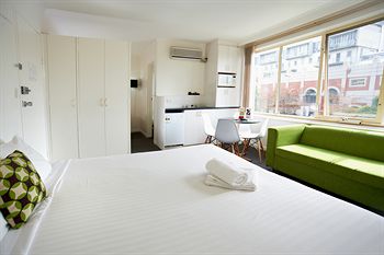 City Edge Serviced Apartments East Melbourne - Accommodation QLD 31