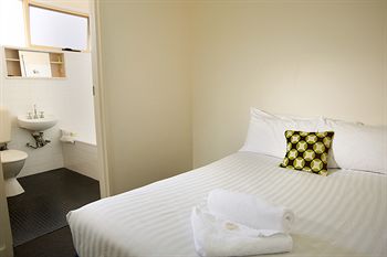 City Edge Serviced Apartments East Melbourne - Accommodation QLD 36