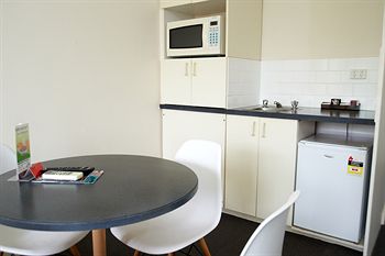 City Edge Serviced Apartments East Melbourne - Accommodation QLD 40