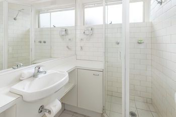 City Edge Serviced Apartments East Melbourne - Accommodation QLD 46